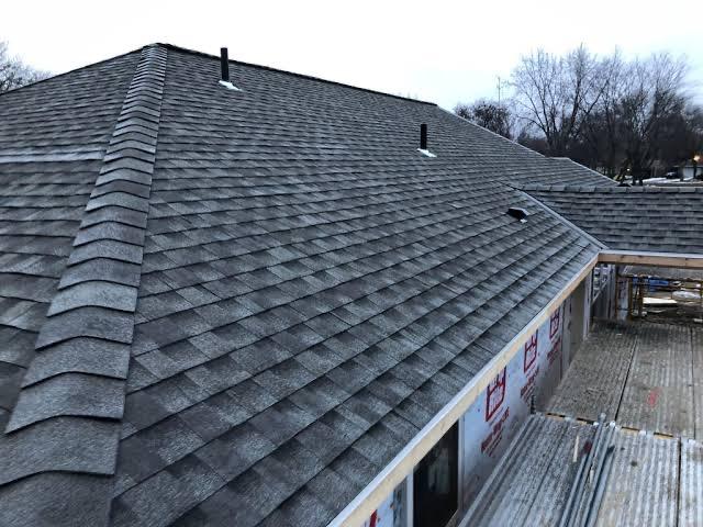 What Are the Latest Trends in Re-Roofing Materials 2