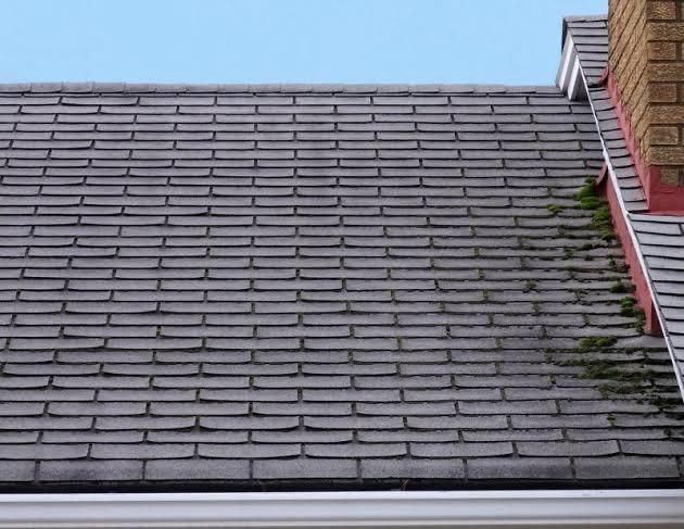 What are the signs that a roof needs restoration 1